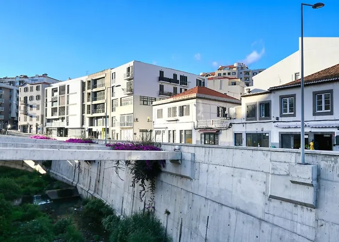 Beco Santa Emilia 4Q, A Home In Madeira